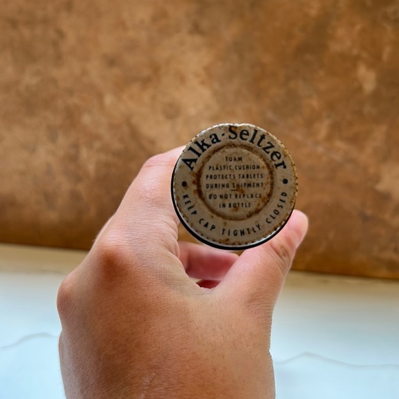 Vintage Alka Seltzer Bottle- medicine bottles jars - Picture 2 of 8